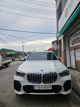 BMW X5 xDrive 40i M Sport — пробег 47 700 км — фото 1 из 5