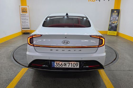 Hyundai Sonata 2.0 Premium Plus — пробег 57 161 км — фото 4 из 5