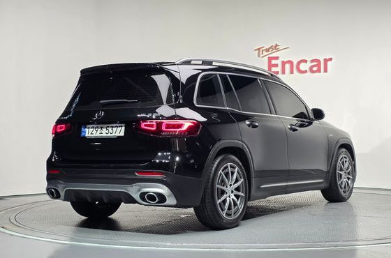 Mercedes-Benz GLB-Class AMG GLB35 4MATIC — пробег 50 280 км — фото 2 из 5