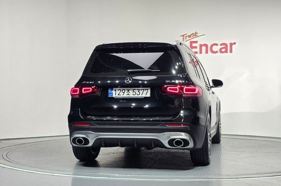 Mercedes-Benz GLB-Class AMG GLB35 4MATIC — пробег 50 280 км — фото 4 из 5