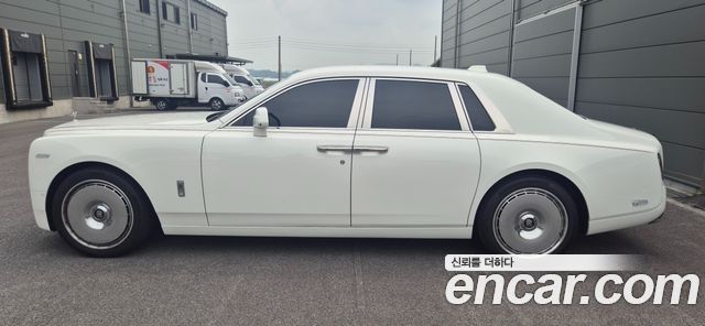 Rolls-Royce Phantom 6.7 V12 — пробег 5 080 км — фото 1 из 5