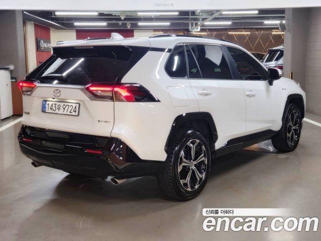 Toyota RAV4 2.5 4WD PHEV XSE — пробег 9 414 км — фото 2 из 5
