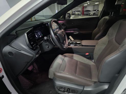 Lexus RX Luxury — пробег 15 000 км — фото 5 из 5