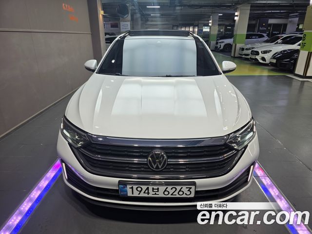Volkswagen Jetta 1.5 TSI Prestige — пробег 17 764 км — фото 3 из 5