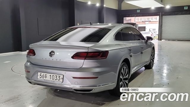 Volkswagen Arteon 2.0 TDI Premium — пробег 106 062 км — фото 2 из 5