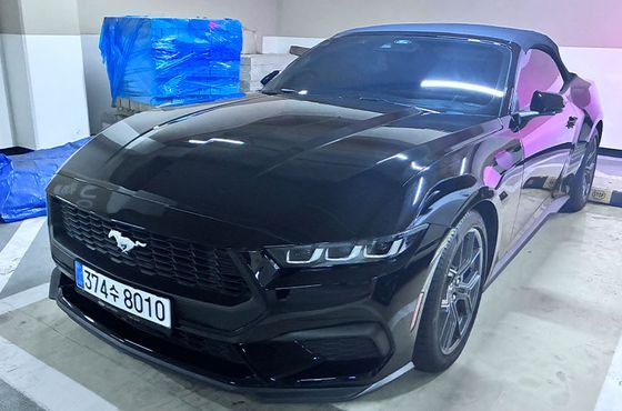 Ford Mustang 2.3 Ecoboost Premium Convertible — пробег 11 950 км — фото 2 из 5