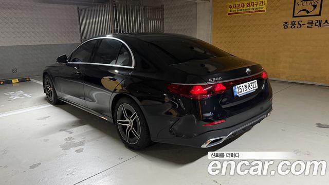 Mercedes-Benz E-Class E300 4MATIC AMG Line — пробег 20 000 км — фото 5 из 5