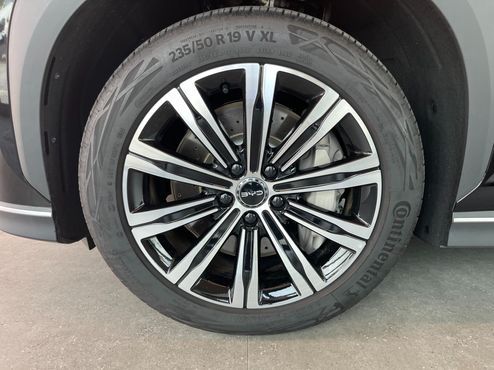 BYD Sealion 7 Base — пробег 6 300 км — фото 5 из 5