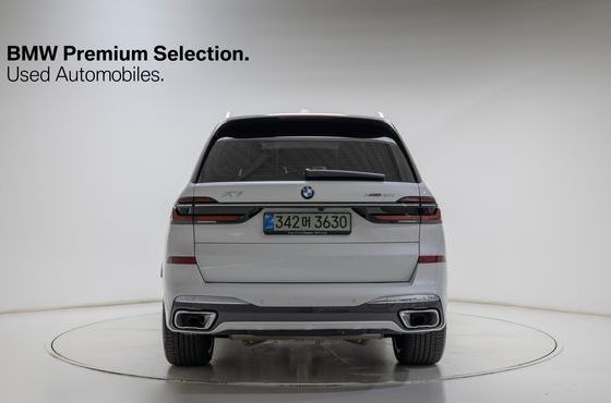 BMW X7 xDrive 40i M Sport 6STR — пробег 4 237 км — фото 4 из 5