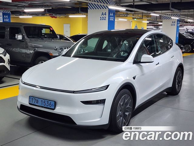 Tesla Model Y L Long Range AWD — пробег 10 км — фото 3 из 5