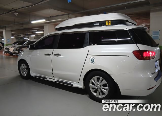 Kia Carnival 11-seater Luxury — пробег 163 000 км — фото 2 из 5
