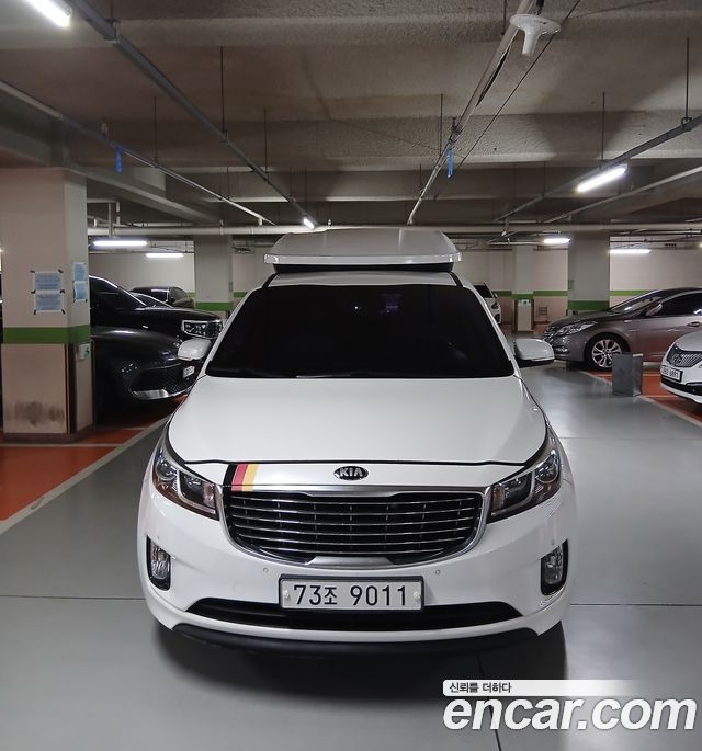 Kia Carnival 11-seater Luxury — пробег 163 000 км — фото 3 из 5