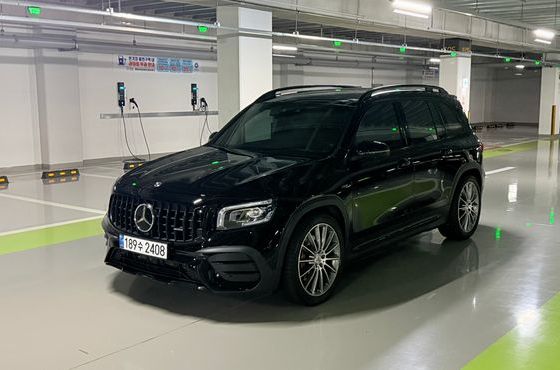 Mercedes-Benz GLB-Class AMG GLB35 4MATIC — пробег 39 300 км — фото 1 из 5