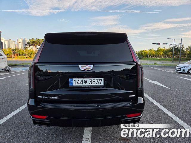 Cadillac Escalade 6.2 ESV ESV Sports Platinum — пробег 53 432 км — фото 2 из 5