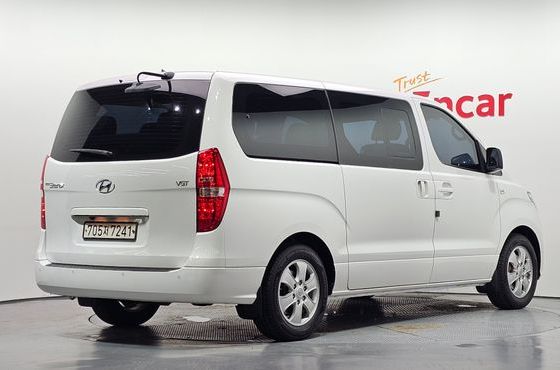 Hyundai Starex Wagon 12-Seater Smart — пробег 90 310 км — фото 2 из 5