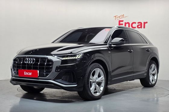 Audi Q8 45 TDI Quattro Premium — пробег 60 881 км — фото 1 из 5
