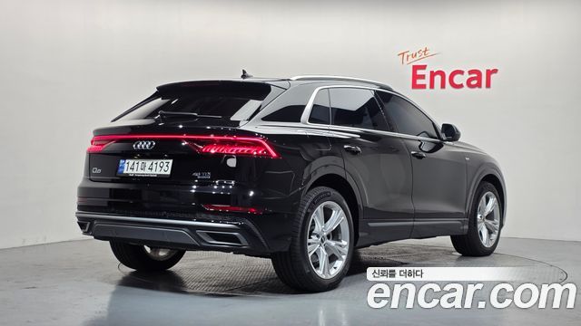 Audi Q8 45 TDI Quattro Premium — пробег 60 881 км — фото 2 из 5