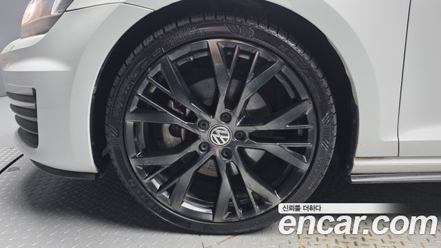 Volkswagen Golf из Кореи Encar