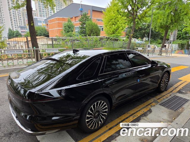 Hyundai Grandeur Calligraphy — пробег 2 688 км — фото 4 из 5