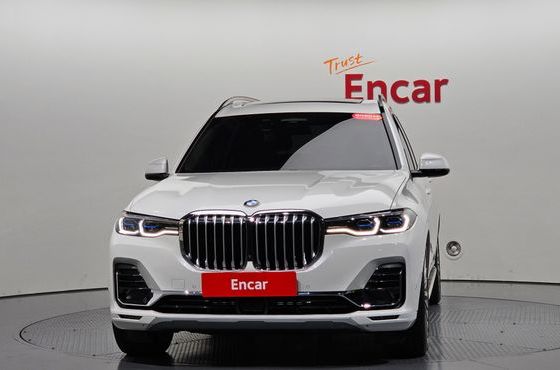 BMW X7 xDrive 40i Design Pure Excellence 7-Seater — пробег 38 070 км — фото 3 из 5