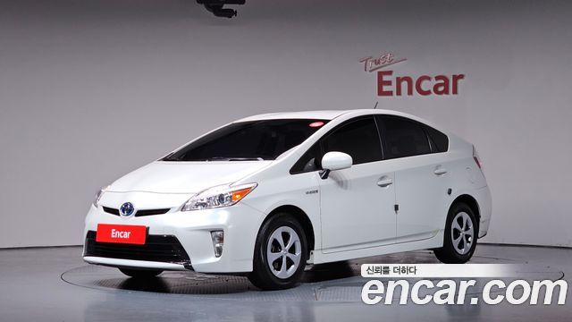 Toyota Prius из Кореи Encar