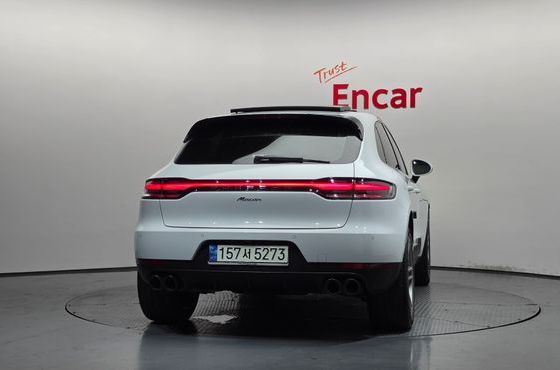 Porsche Macan 2.0 95B — пробег 70 393 км — фото 4 из 5