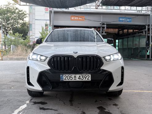 BMW X6 xDrive40i M Sport — пробег 14 000 км — фото 1 из 5