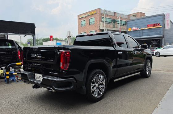 GMC Sierra Denali — пробег 8 156 км — фото 2 из 5