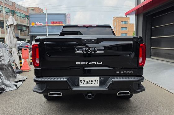 GMC Sierra Denali — пробег 8 156 км — фото 4 из 5