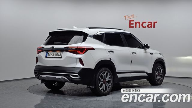 Kia Seltos из Кореи Encar