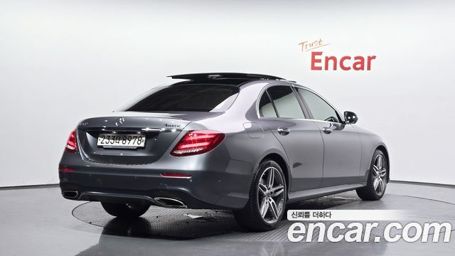 Mercedes-Benz E-Class из Кореи Encar