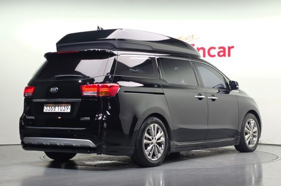 Kia Carnival 9-seater Hi-Limousine Noblesse — пробег 154 907 км — фото 2 из 5