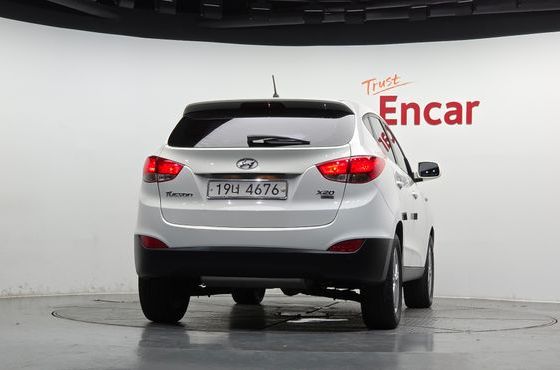Hyundai Tucson Diesel 2WD X20 Luxury — пробег 68 035 км — фото 4 из 5