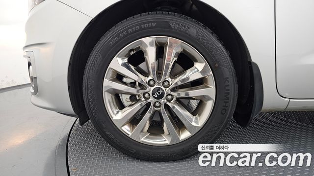 Kia Carnival из Кореи Encar