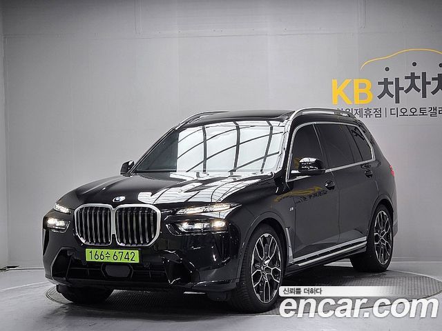 BMW X7 xDrive 40i M Sport 6STR — пробег 6 266 км — фото 1 из 5