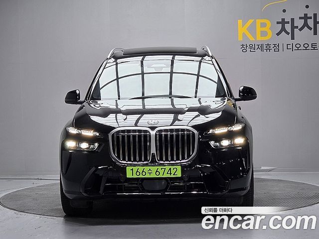 BMW X7 xDrive 40i M Sport 6STR — пробег 6 266 км — фото 3 из 5