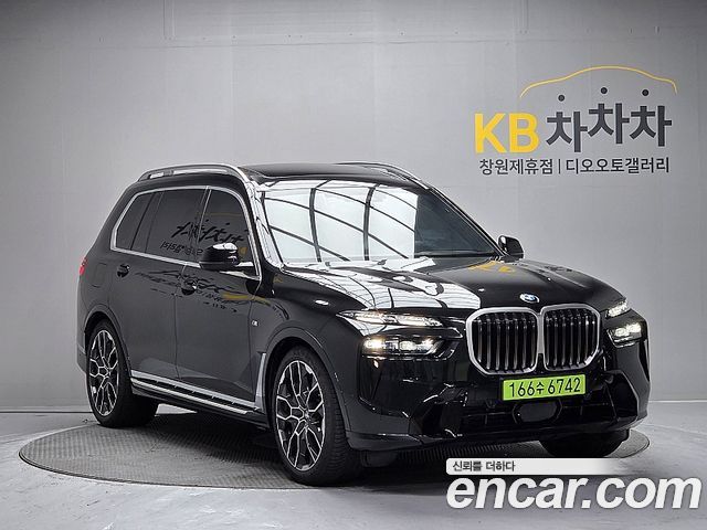 BMW X7 xDrive 40i M Sport 6STR — пробег 6 266 км — фото 5 из 5