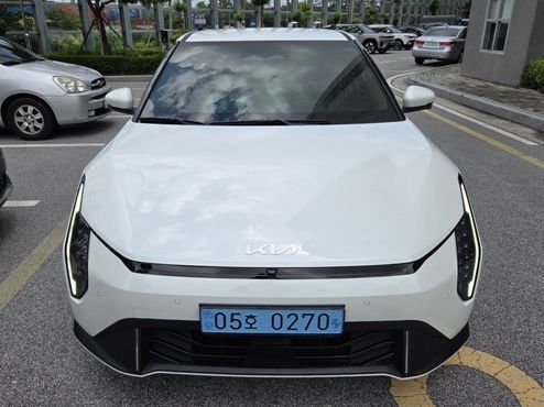 Kia EV4 Long Range 2WD Earth — пробег 650 км — фото 1 из 5
