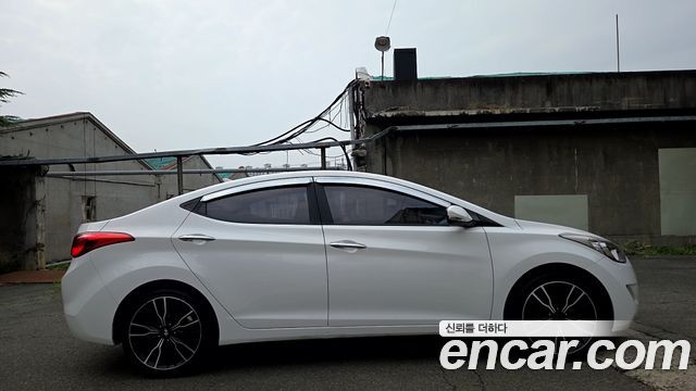 Hyundai AVANTE M16 GDI Luxury — пробег 92 166 км — фото 4 из 5
