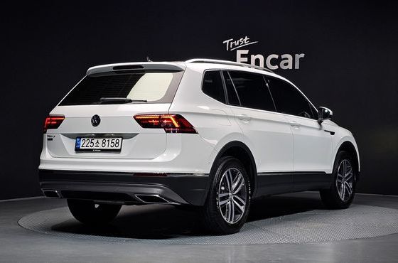 Volkswagen Tiguan 2.0 TDI Prestige — пробег 71 741 км — фото 2 из 5