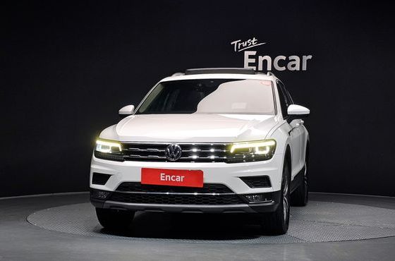 Volkswagen Tiguan 2.0 TDI Prestige — пробег 71 741 км — фото 3 из 5