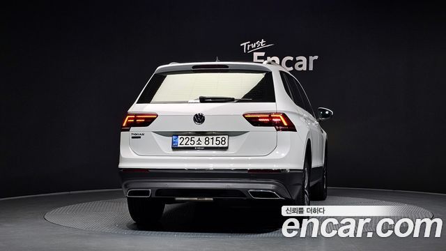Volkswagen Tiguan из Кореи Encar