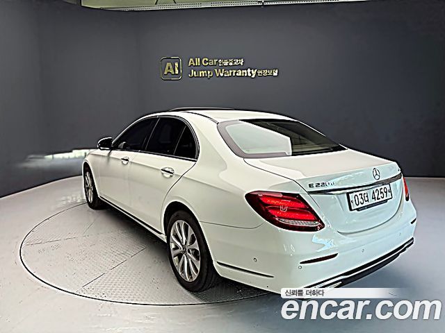 Mercedes-Benz E-Class из Кореи Encar