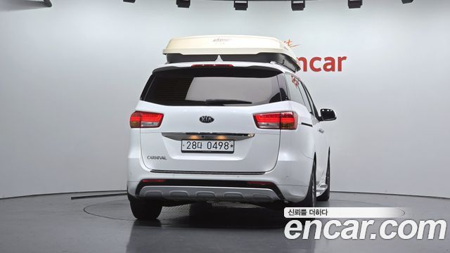 Kia Carnival из Кореи Encar