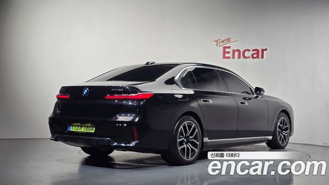 BMW i7 из Кореи Encar