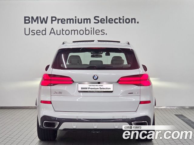 BMW X5 xDrive 40i M Sport — пробег 4 407 км — фото 4 из 5