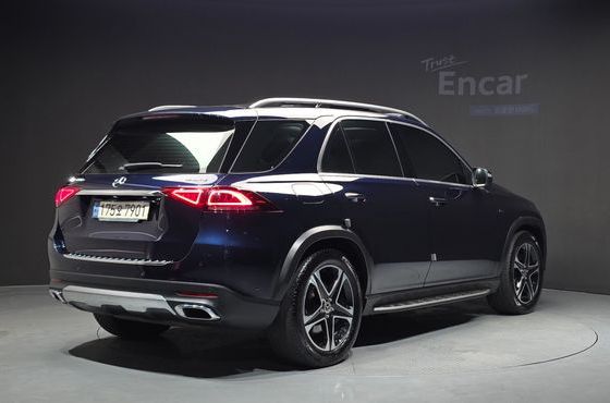 Mercedes-Benz GLE-Class GLE350e 4MATIC — пробег 65 690 км — фото 2 из 5