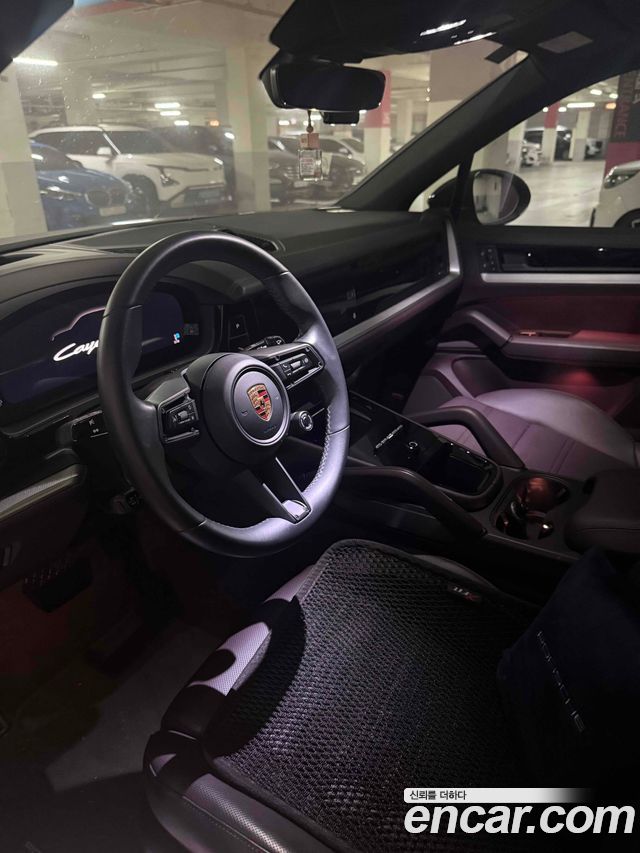 Porsche Cayenne 3.0 — пробег 10 600 км — фото 5 из 5