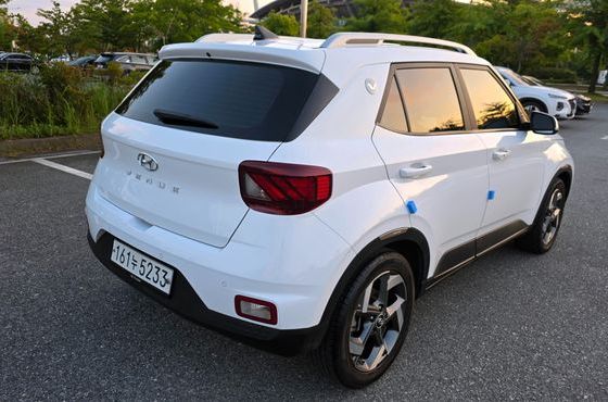 Hyundai Venue 1.6 Flux — пробег 35 550 км — фото 2 из 5