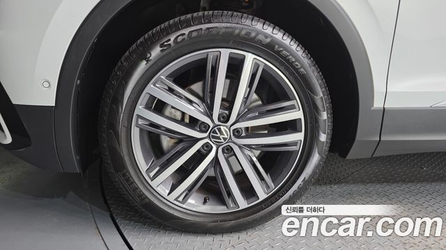 Volkswagen Tiguan из Кореи Encar